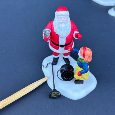 LOT 77: Dept 56 Accessories w/Original Boxes: Boulevard Lampposts, Busy Sidewalk, Tis the Season, Santa's Little Helpers, Sing a...