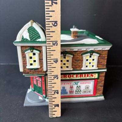 LOT 154: Department 56 Profiles The Heinz Grocery Store Christmas Village Building (4 of 6)