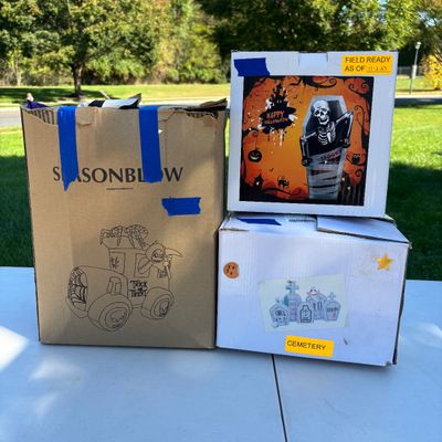LOT 60: Halloween Inflatable Outdoor Lawn Decorations - 3pcs