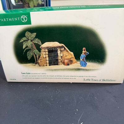 LOT 48: Dept 56 Little Town of Bethlehem - Town Gate, Gatekeeper's Dwelling and Holiday Time Nativity Accessory Pain Trees