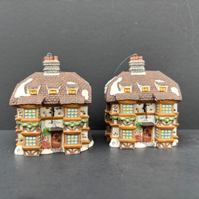 LOT 144: Dept 56 Charles Dickens Collector's Edition Ornaments Dedlock Arms (2) & Sir John Falstaff Inn (2), Oversized C9 Light...
