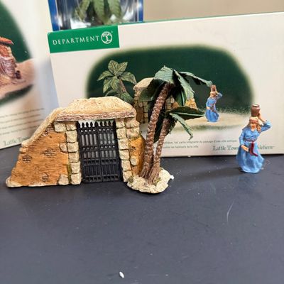 LOT 48: Dept 56 Little Town of Bethlehem - Town Gate, Gatekeeper's Dwelling and Holiday Time Nativity Accessory Pain Trees
