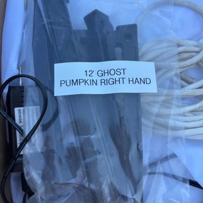 LOT 58: Halloween Inflatable Outdoor Lawn Decorations