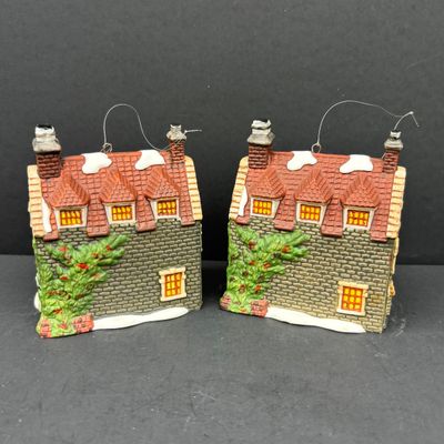 LOT 144: Dept 56 Charles Dickens Collector's Edition Ornaments Dedlock Arms (2) & Sir John Falstaff Inn (2), Oversized C9 Light...