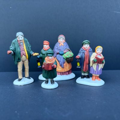 LOT 75: Dept 56 Accessories w/Original Boxes: Busy Sidewalks, Baker Elves, Tis the Season, Carolers on the Doorstep, Toymaker Elves * One...
