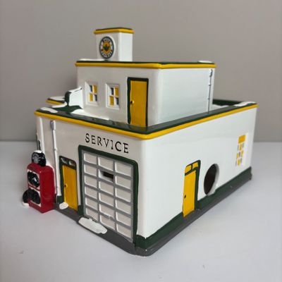 LOT 82: Dept 56 Snow Village Collection: Holly Brothers Garage, Pisa Pizza & Village Used Car Lot