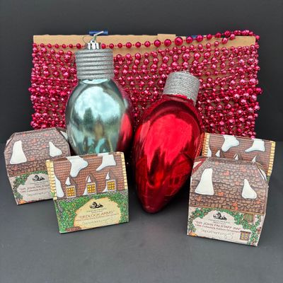 LOT 144: Dept 56 Charles Dickens Collector's Edition Ornaments Dedlock Arms (2) & Sir John Falstaff Inn (2), Oversized C9 Light...