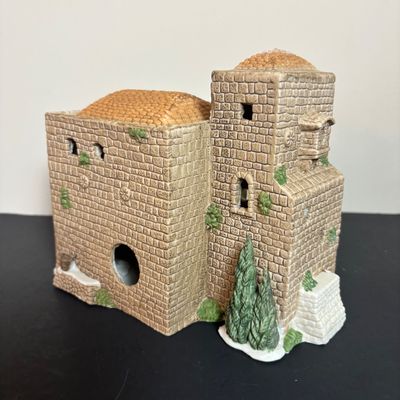 LOT 89: Dept 56 Postern, Town Wall Section & Little Town of Bethlehem