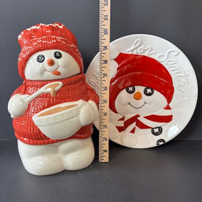 LOT 148: Dept 56 Billy Buttons Cookie Jar & Cookies for Santa Plate