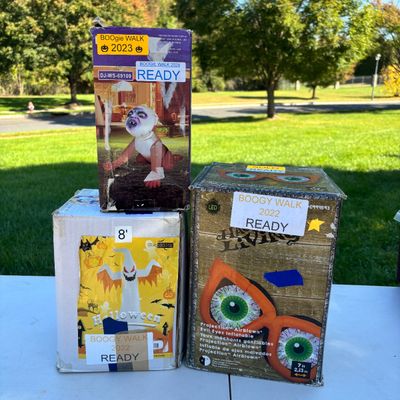 LOT 57: Halloween Inflatable Outdoor Lawn Decorations