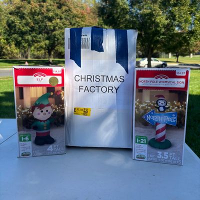LOT 71: Christmas Inflatable Outdoor Lawn Decorations - 3pcs