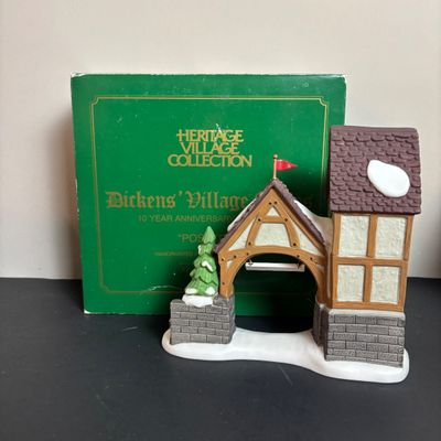 LOT 95: Dept 56 New England Series Pennsylvania Dutch Barn, Bluebird Seed & Bulb, Postern & Platform 2