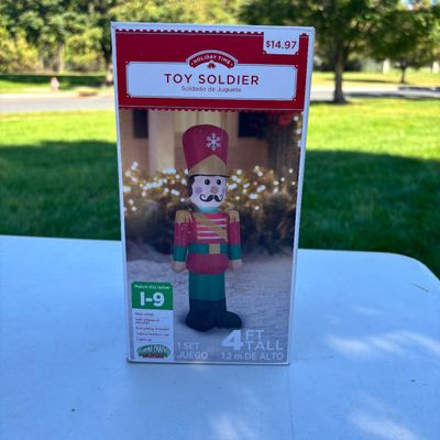 LOT 69: Christmas Inflatable Outdoor Lawn Decorations 3pcs
