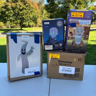 LOT 106: Halloween Inflatable Outdoor Lawn Decorations 4pcs