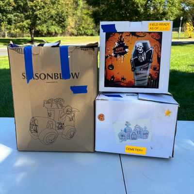 LOT 60: Halloween Inflatable Outdoor Lawn Decorations - 3pcs