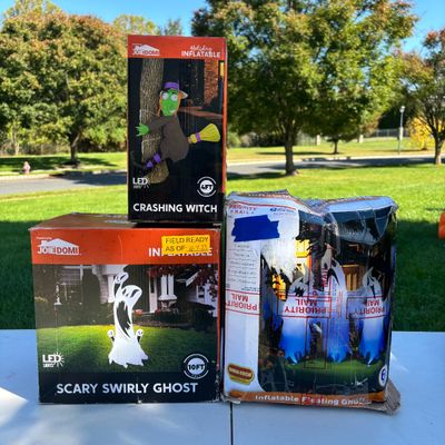 LOT 62: Halloween Inflatable Outdoor Lawn Decorations - 3pcs