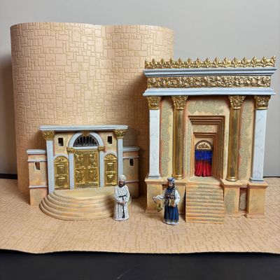 LOT 102: Dept 56 Little Town of Bethlehem Series: Herod's Temple
