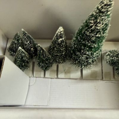LOT 37: Dept 56. Dickins' Village Manchester Square Complete Set of 25