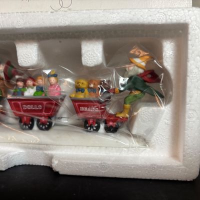 LOT 93: Dept 56 North Pole Series The Elf Spa & Heritage Collection Accessories: I'll Need More Toys, Baker Elves, Toy Maker...