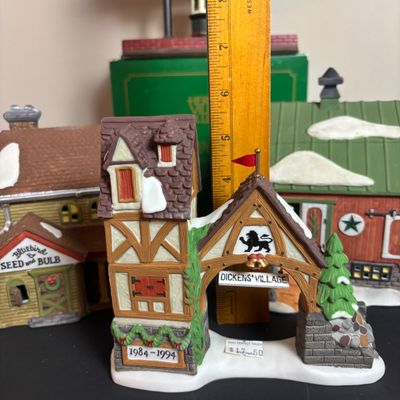 LOT 95: Dept 56 New England Series Pennsylvania Dutch Barn, Bluebird Seed & Bulb, Postern & Platform 2