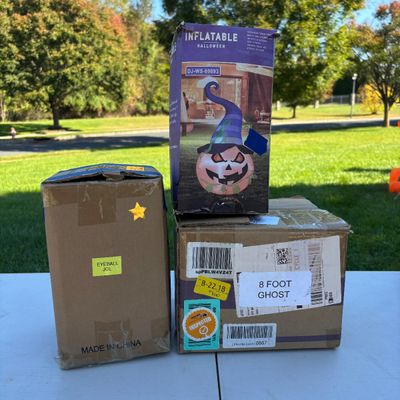 LOT 105: Halloween Inflatable Outdoor Lawn Decorations 3pcs