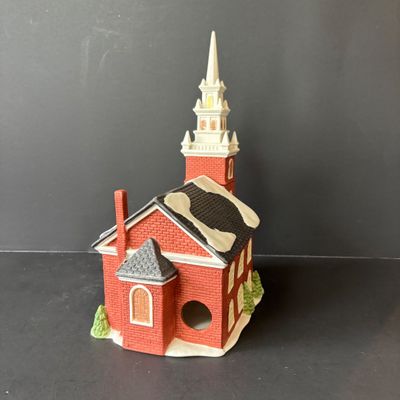 LOT 150: Dept 56 New England Series Sleepy Hollow & Old North Church