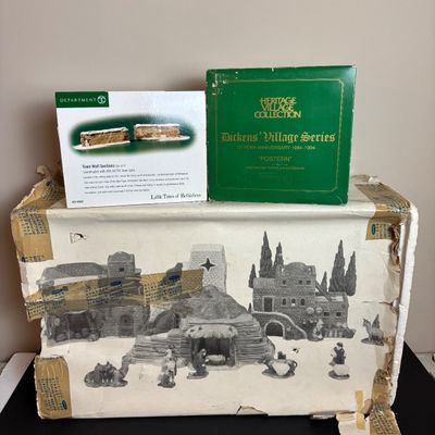 LOT 89: Dept 56 Postern, Town Wall Section & Little Town of Bethlehem