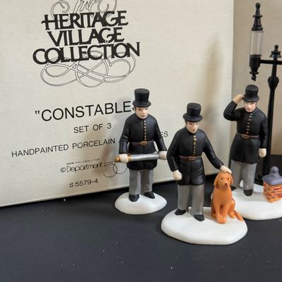 LOT 43: Dept 56 Holiday Accessories Constables, Double Pine Trees, Yeomen of the Guard, and Kings Road Cab