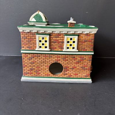 LOT 156: Department 56 Profiles The Heinz Grocery Store Christmas Village Building (2of6)