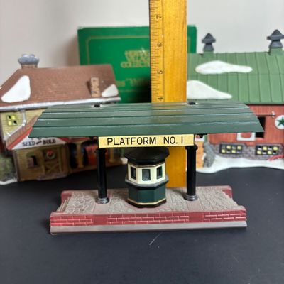 LOT 95: Dept 56 New England Series Pennsylvania Dutch Barn, Bluebird Seed & Bulb, Postern & Platform 2