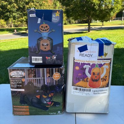 LOT 56: Halloween Inflatable Outdoor Lawn Decorations - 3pcs