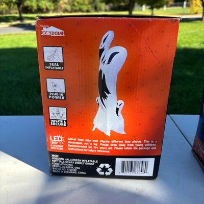 LOT 62: Halloween Inflatable Outdoor Lawn Decorations - 3pcs