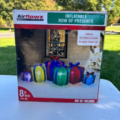 LOT 69: Christmas Inflatable Outdoor Lawn Decorations 3pcs