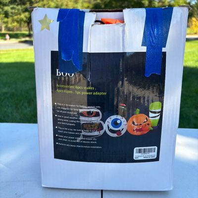 LOT 61: Halloween Inflatable Outdoor Lawn Decorations - 2pcs