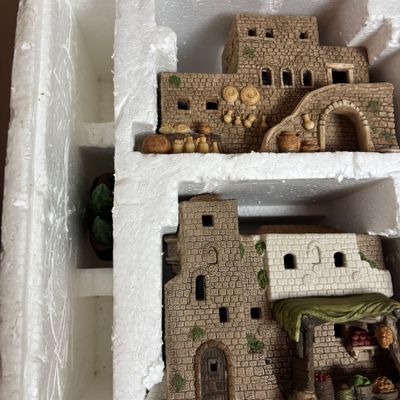 LOT 89: Dept 56 Postern, Town Wall Section & Little Town of Bethlehem