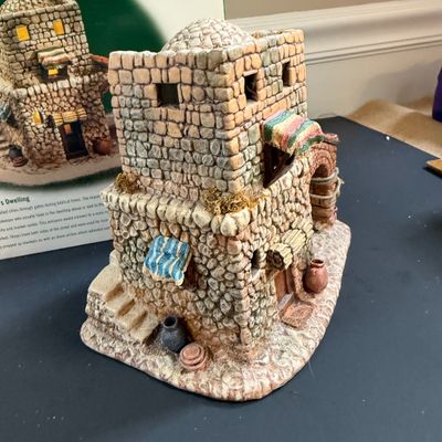 LOT 48: Dept 56 Little Town of Bethlehem - Town Gate, Gatekeeper's Dwelling and Holiday Time Nativity Accessory Pain Trees