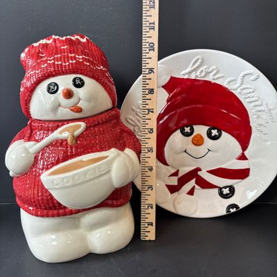 LOT 148: Dept 56 Billy Buttons Cookie Jar & Cookies for Santa Plate