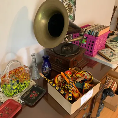 Estate sale photo