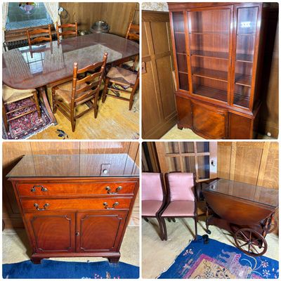 A Group of Mahogany and Mahogany Veneered Dining Room Furniture
