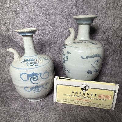 A Pair of Chinese Blue and White Porcelain Kendi Type Oil Pots