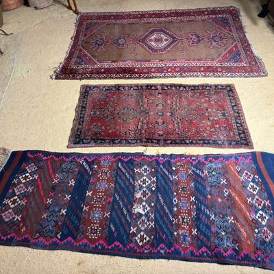 Hand Woven Wool Oriental Rugs and Tribal Kilim Runner