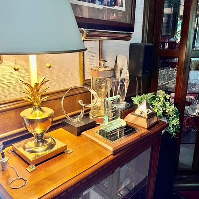 Sale Photo Thumbnail #10: Brass Pineapple Lamp