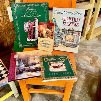 Sale Photo Thumbnail #140: Christmas Books