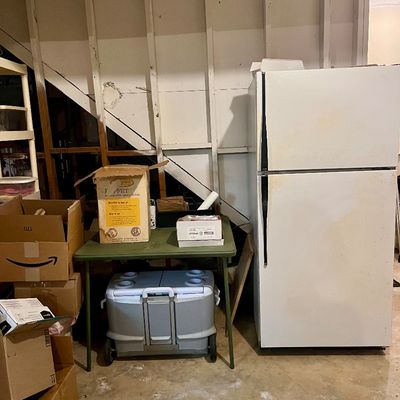 Sale Photo Thumbnail #157: Refridgerator 