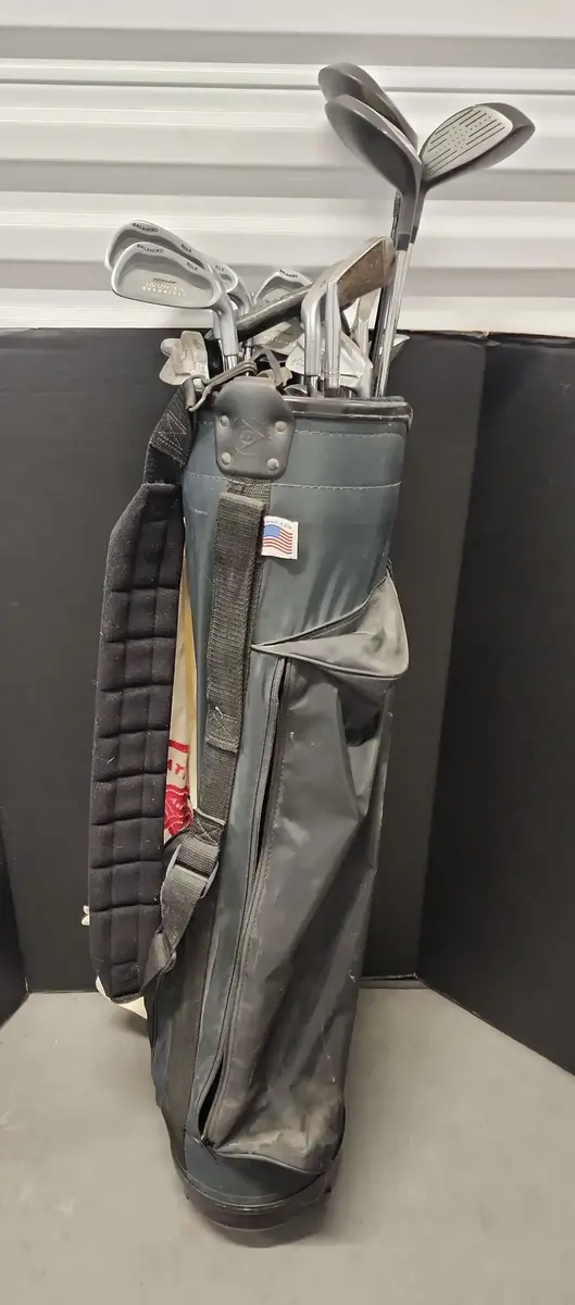 Vtg Dunlop Golf Clubs In Black Golf Bag, Invicta Oversized Woods, Irons 