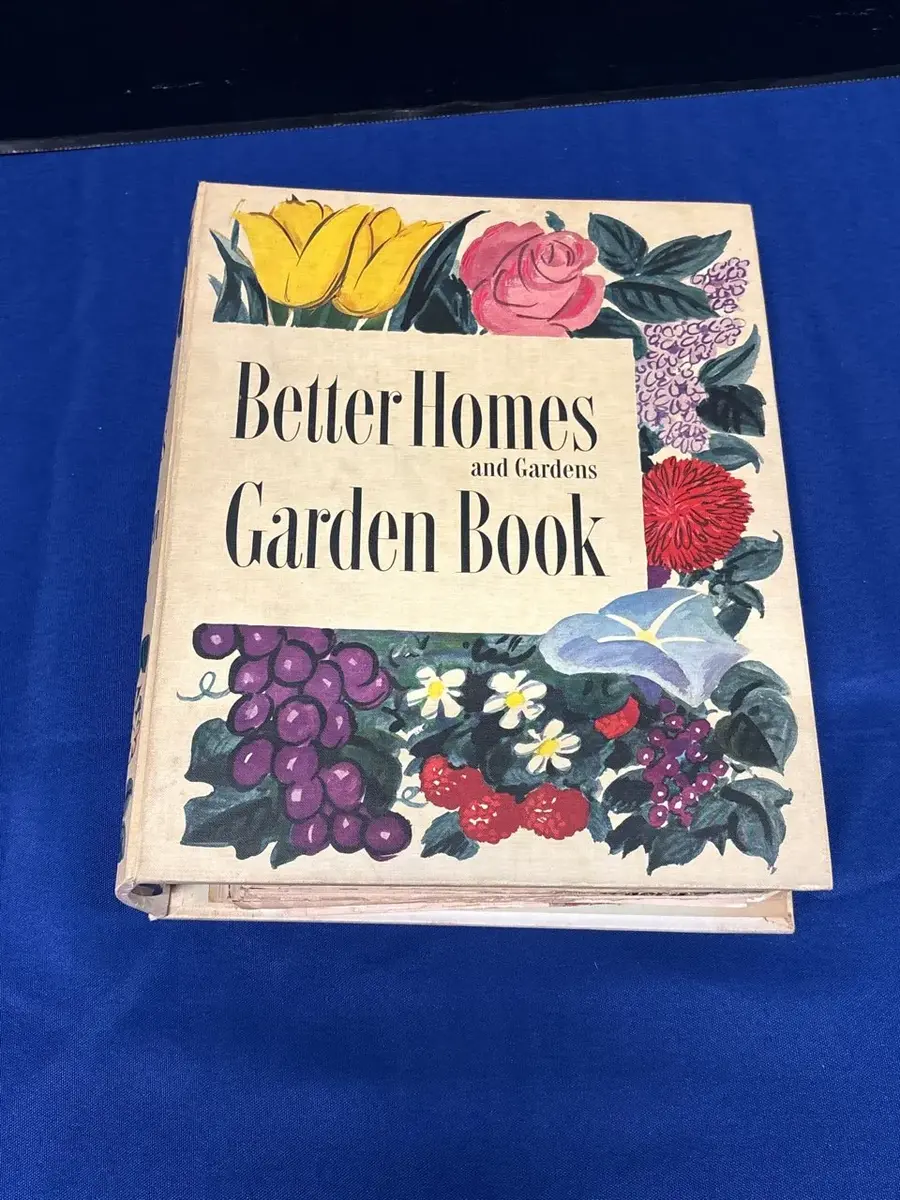Vintage Better Homes And Gardens Garden Book - 1950s, Retro, Binder, Floral Cover