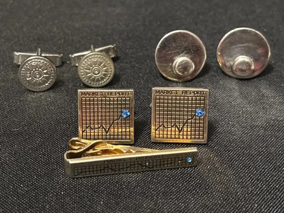 Men’s Vintage Cufflinks - Swank Stock Market Report Set W/Tie Bar, Silver Tone Circle