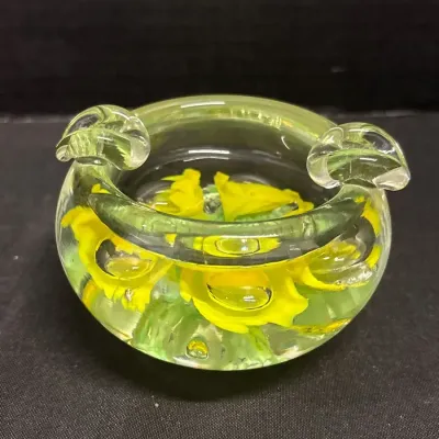 VTG St Clair Glass Paperweight / Ashtray - Yellow Trumpet Flowers, MCM