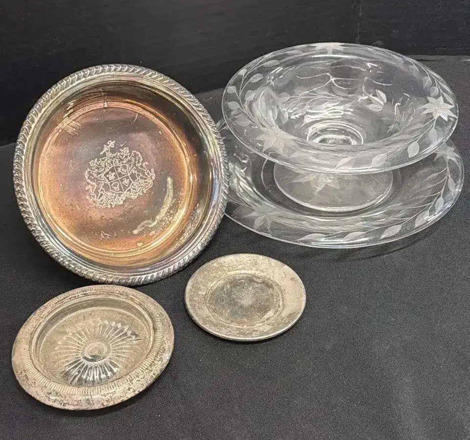 5pc Tableware Set - Leaf Etched Clear Glass Serving Bowl, Silver Bowl W Crest Etching, Small Trays