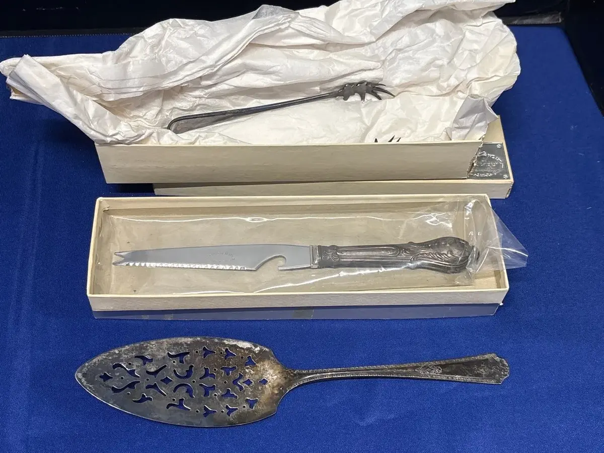 Silverplate Hostess Serving - EPNS Claw Tongs, Peerless Pastry Server, Sheffield Bar Knife